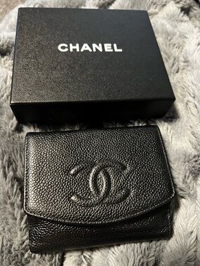 ✨ CHANEL Black Caviar Leather Wallet with CC Logo ✨